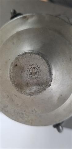 WW2 GERMAN NAZI RARE WAFFEN SS TOTENKOPF GUARD METAL CONTAINER FROM CONCENTRATION CAMP K.L FLOSSENBURG HOLOCAUST JEW JEWISH