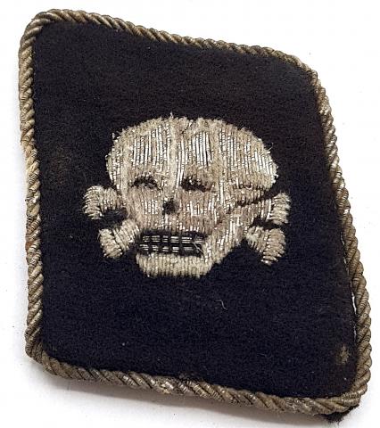 WW2 GERMAN NAZI RARE WAFFEN SS TOTENKOPF VERTICAL OFFICER COLLAR TAB SKULL - CONCENTRATION CAMP SS GUARD TUNIC REMOVED