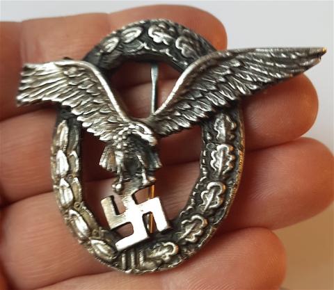 WW2 GERMAN NAZI ***REPLIKA*** LUFTWAFFE PILOT BADGE MEDAL AWARD