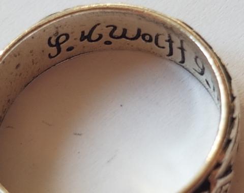 WW2 GERMAN NAZI ***REPLIKA*** OF THE WAFFEN SS TOTENKOPF HIMMLER HONOR RING IN CASE - EXACT REPLIKA