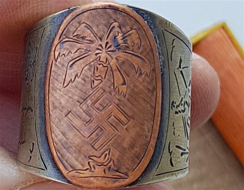 WW2 GERMAN NAZI UNIQUE AFRIKA KORPS CAMPAIGN SILVER RING IN CASE WITH SWASTIKA - WAFFEN SS - WEHRMACHT