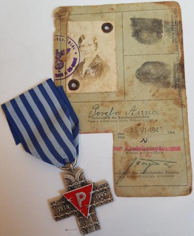 WW2 GERMAN NAZI UNIQUE HOLOCAUST CONCENTRATION CAMP AUSCHWITZ BIRKENAU INMATE SURVIVOR ID + COMMEMORATIVE POLISH MEDAL AWARD IN CASE