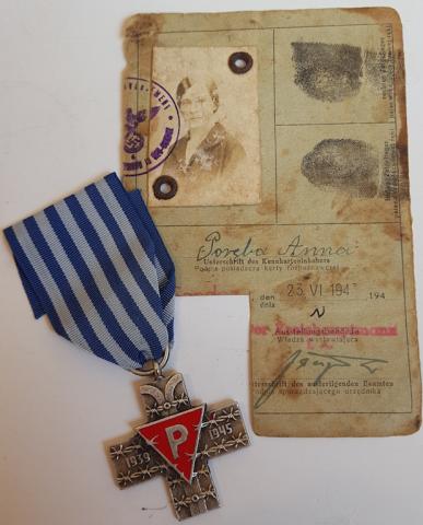 WW2 GERMAN NAZI UNIQUE HOLOCAUST CONCENTRATION CAMP AUSCHWITZ BIRKENAU INMATE SURVIVOR ID + COMMEMORATIVE POLISH MEDAL AWARD IN CASE