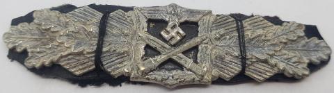WW2 GERMAN NAZI USA VET CLOSED COMBAT CLASP IN SILVER AWARD BADGE TUNIC REMOVED