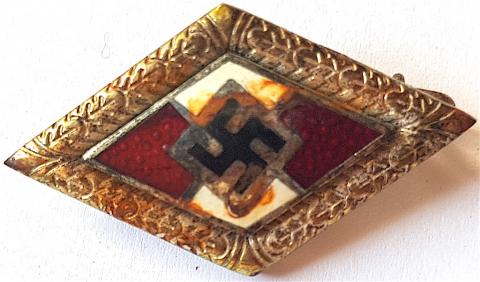 WW2 GERMAN NAZI VERY RARE HITLER YOUTH GOLD PIN WITH OAKLEAF 3 REICH GOLDEN PARTY BADGE AWARD BY RZM HITLERJUGEND JEUNESSE HITLERIENNE HJ DJ