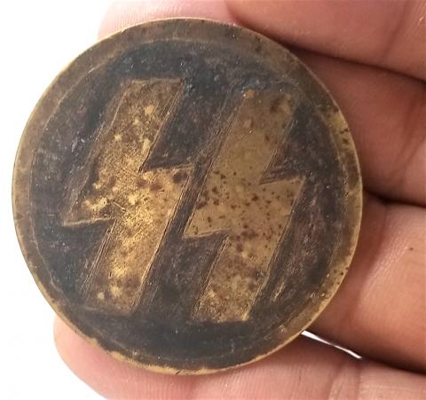 WW2 GERMAN NAZI VERY RARE WAFFEN SS RUNES METAL PLATE INSIGNIA