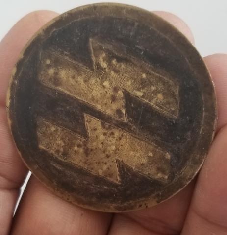 WW2 GERMAN NAZI VERY RARE WAFFEN SS RUNES METAL PLATE INSIGNIA