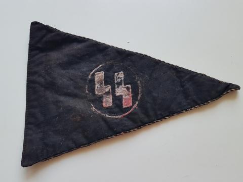 WW2 GERMAN NAZI WAFFEN SS OFFICER CAR PENNANT FLAG WITH SS RUNES