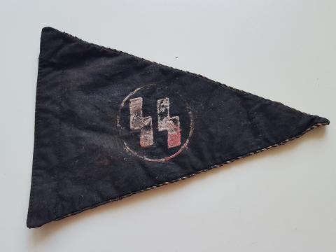 WW2 GERMAN NAZI WAFFEN SS OFFICER CAR PENNANT FLAG WITH SS RUNES