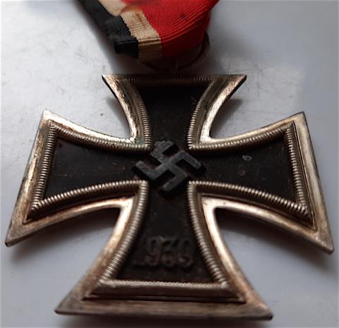 WW2 GERMAN NAZI WORN IRON CROSS CLASS MEDAL AWARD WWII WORLD WAR 2 BLOOD STAIN