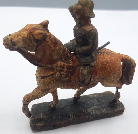 WW2 GERMANY NAZI WAR GERMANY TOY ELASTOLIN FIGURINE WEHRMACHT HEER KAVALERIE SOLDIER ON HORSE LINEOL SCHUCO 