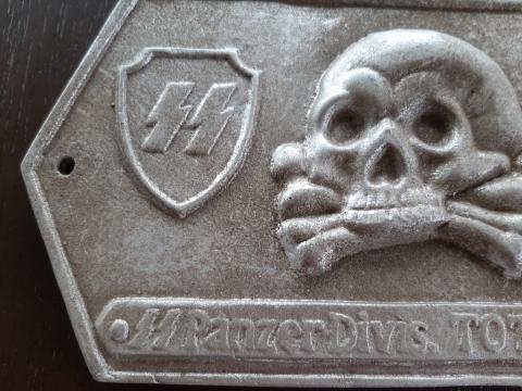 WW2 RARE GERMAN NAZI WAFFEN SS PANZER DIVISION TOTENKOPF GRAVE PLATE RARE SIGN PANEL PLATE  ***REPLIKA***