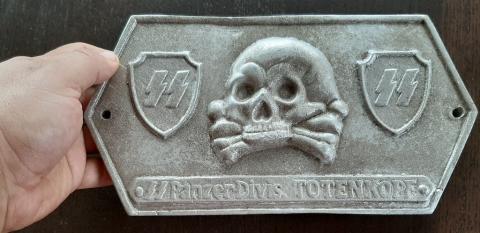 WW2 RARE GERMAN NAZI WAFFEN SS PANZER DIVISION TOTENKOPF GRAVE PLATE RARE SIGN PANEL PLATE  ***REPLIKA***