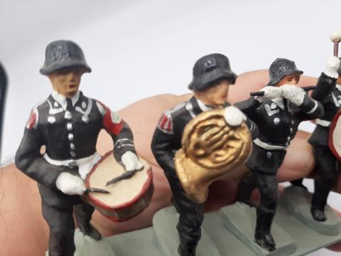 ALLGEMEINE SS FIGURINES TOY ELASTOLIN LINEOL HAUSSER WW2 1930s WAR TOYS WAFFEN SS MUSICAL PARADE FIGURINE