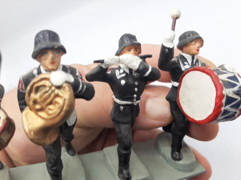 ALLGEMEINE SS FIGURINES TOY ELASTOLIN LINEOL HAUSSER WW2 1930s WAR TOYS WAFFEN SS MUSICAL PARADE FIGURINE