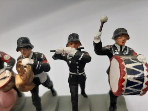 ALLGEMEINE SS FIGURINES TOY ELASTOLIN LINEOL HAUSSER WW2 1930s WAR TOYS WAFFEN SS MUSICAL PARADE FIGURINE