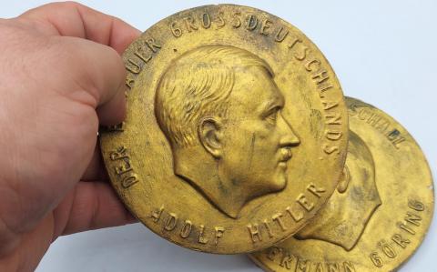EArly Third Reich Adolf Hitler & Hermann Goering large wall bust plate