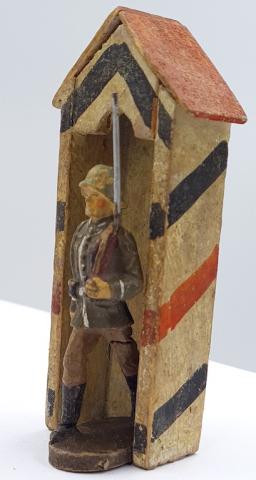 Elastolin Lineol WW2 Germany 1930s Wehrmacht soldier watch guard in a hut figurine war toy