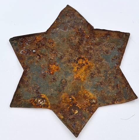 HOLOCAUST METAL STAR OF DAVID USED TO IDENTIFY JEWISH BUILDING - RESIDENCE OR LUGGAGES IN GHETTO