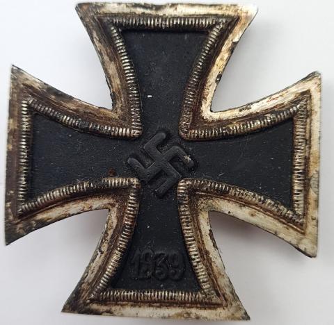 Iron Cross 1st class medal award wehrmacht - waffen SS - Luftwaffe - Kriegsmarine
