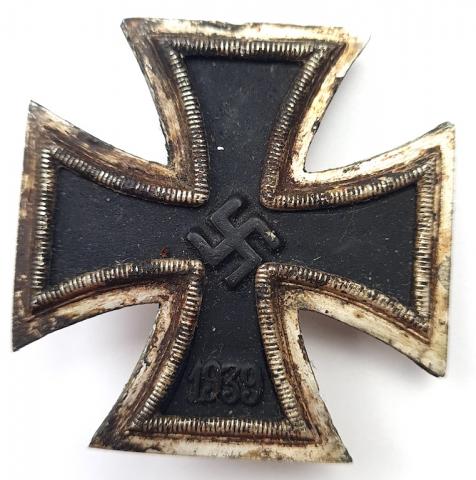 Iron Cross 1st class medal award wehrmacht - waffen SS - Luftwaffe - Kriegsmarine