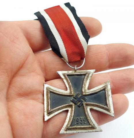 Iron Cross 2nd class medal award wehrmarch waffen ss luftwaffe kriegsmarine