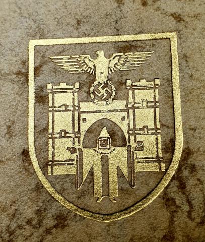 Items RARE Mein Kampf Adolf Hitler book hard cover box GOLD MUNICH logo