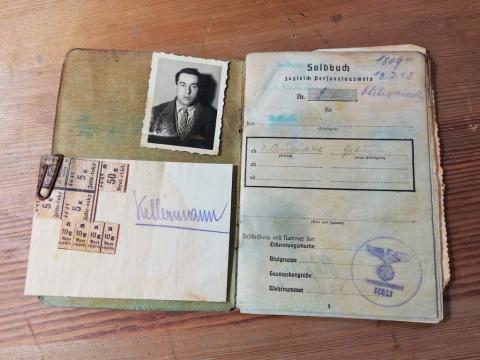 waffen ss German WWII Wehrmacht Soldbuch Soldier ID ausweis stamps entries photo document