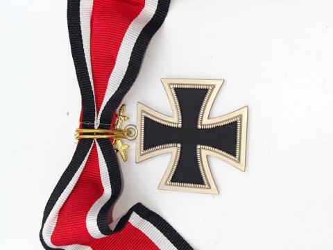 1957 knight cross of the iron cross medal award diamond gold oakleaf case