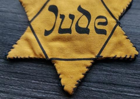 UNIQUE JEWISH original Star of David JUDE worn ausweis passport kennkarte ID etoile de documents