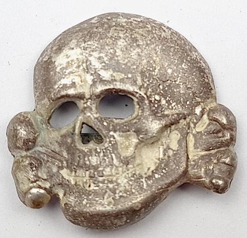 Waffen SS Totenkopf Skull metal insignias for Visor cap RZM M1/52 relic