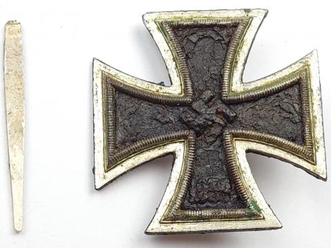Wehrmacht Waffen SS genuine EK1 iron cross first class medal 1st award croix de fer a vendre