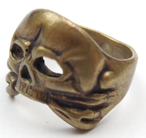 WW2 German Nazi early Waffen SS 1st panzer grenadier division totenkopf skull ring in case