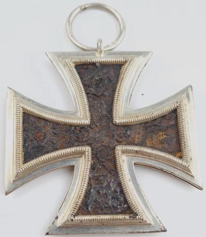 WW2 German Nazi original Iron Cross 2nd class medal award marked maker 26 wehrmacht - waffen ss