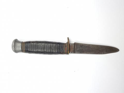 WW2 German Nazi hj hitler youth hunting knife with etui and hj pin 1939 WW2 German Nazi hj hitler youth hunting knife with etui and hj pin 1939