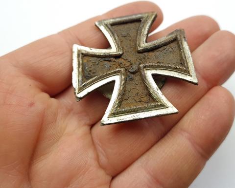 Ww2 German Nazi iron cross first class medal with round back pin (rare) relic wehrmacht waffen ss