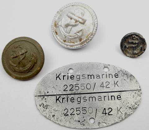 WW2 German Nazi kriegsmarine grouping dog tag dogtag ID naval tunic buttons
