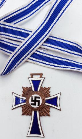 WW2 German Nazi Mother Cross medal award in bronze MINT  Cross of Honour of the German Mother