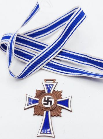 WW2 German Nazi Mother Cross medal award in bronze MINT  Cross of Honour of the German Mother