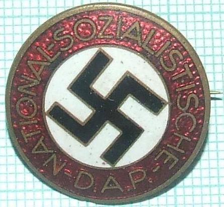 WW2 German Nazi NSDAP Adolf Hitler third reich membership pin by RZM m1/172