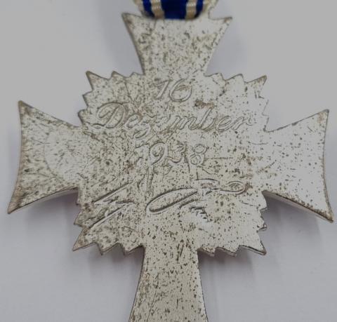 WW2 German Nazi Third Reich Mother Cross of honor medal award in silver