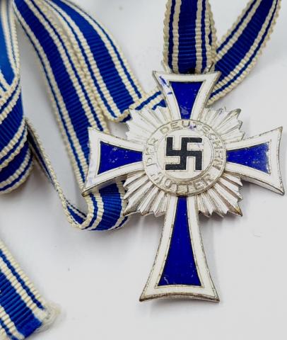 WW2 German Nazi Third Reich Mother Cross of honor medal award in silver