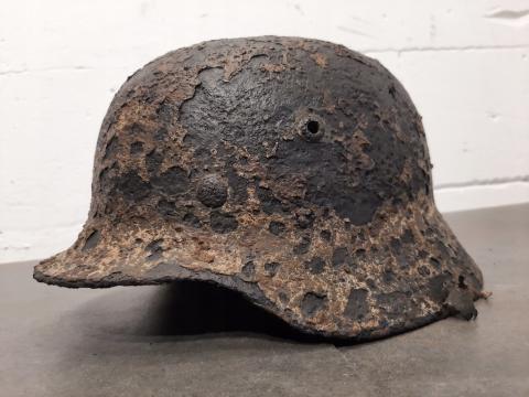 WW2 German Nazi VERY RARE WINTER CAMO M35 Double decal helmet relic battlefield found WAFFEN SS