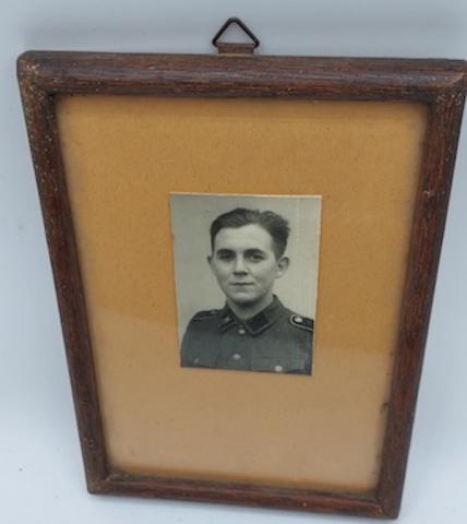 Ww2 German Nazi Waffen SS NCO soldier photo frame with an original war period picture