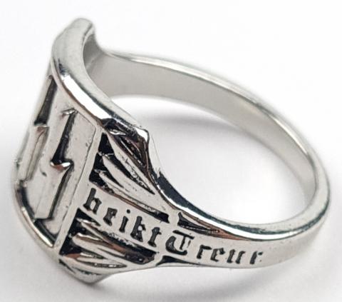 WW2 German Nazi Waffen SS totenkopf silver ring for sale a vendre original wwii WW2 German Nazi Waffen SS totenkopf silver ring for sale a vendre original wwii