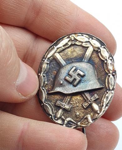 WW2 German Nazi Waffen SS - Wehrmacht wound Badge medal award in silver