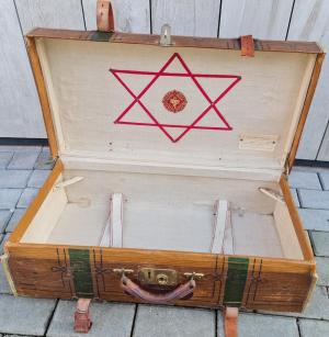 Jewis Jews DEPORTATION OF GHETTO STAR OF DAVID suitcase Getto Concentration Camp Holocaust