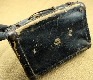 original gear Waffen SS Totenkopf NAMED personal suitcase SS skull TK