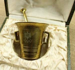 WW2 German Nazi 1936 OLYMPICS GAMES BERLIN ADOLF HITLER NSDAP silverware medal award artifact