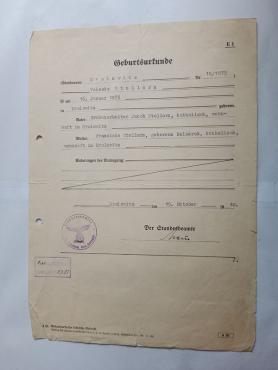 WW2 German Nazi BIRTH CERTIFICATE document with stamped SWASTIKA 1940